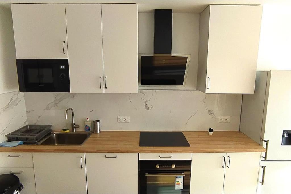 Appartamento Parisian Cosy Flat With Balcony Argenteuil Esterno foto