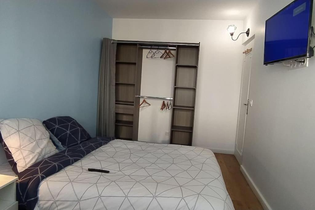 Appartamento Parisian Cosy Flat With Balcony Argenteuil Esterno foto