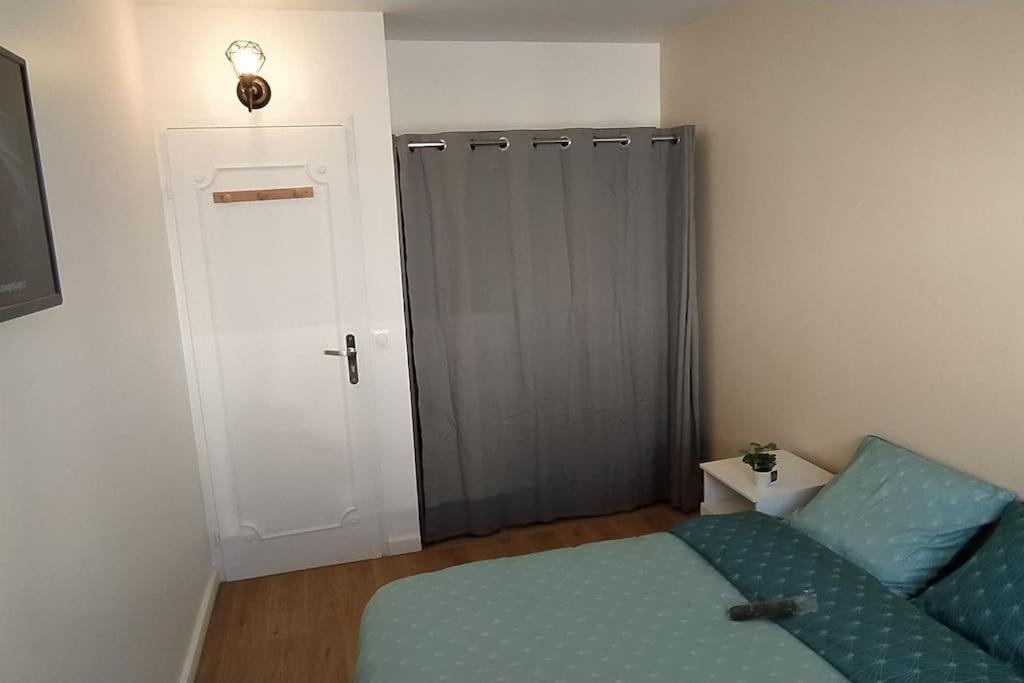 Appartamento Parisian Cosy Flat With Balcony Argenteuil Esterno foto
