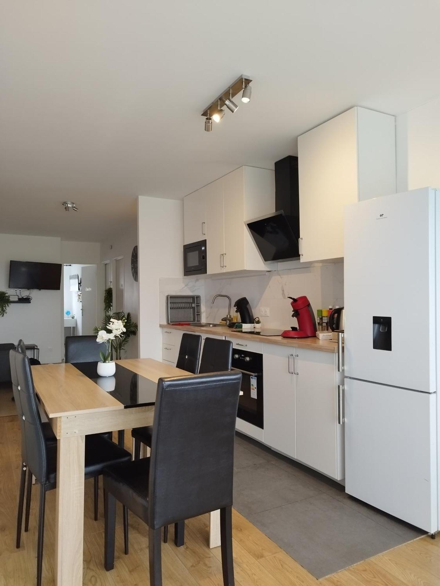 Appartamento Parisian Cosy Flat With Balcony Argenteuil Esterno foto